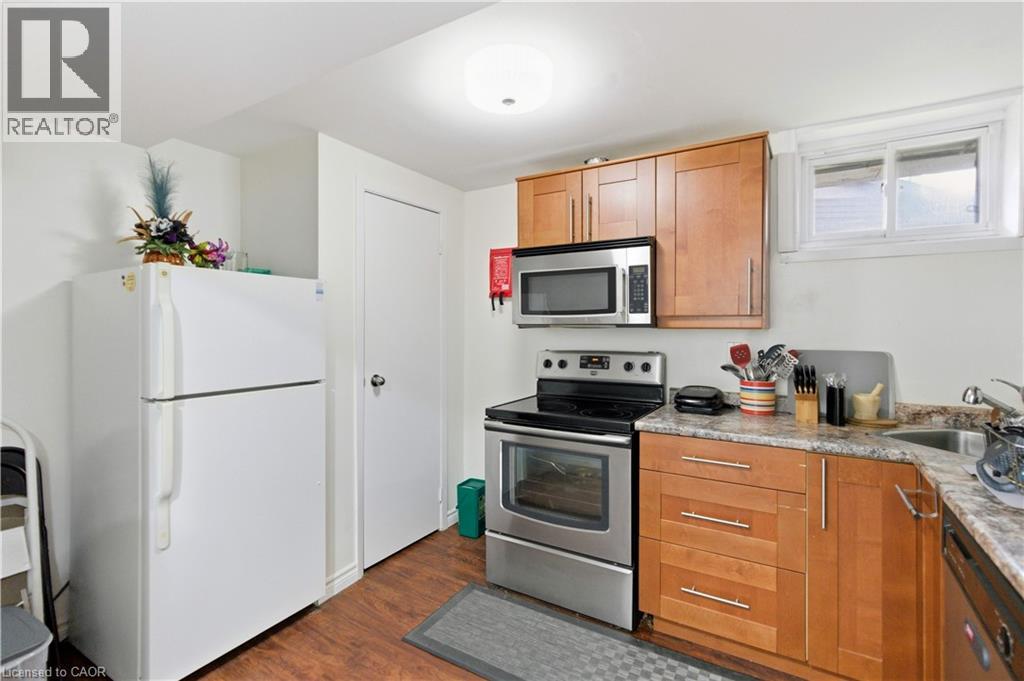 111 Britten Close Unit# Bsmt Property Photo 10