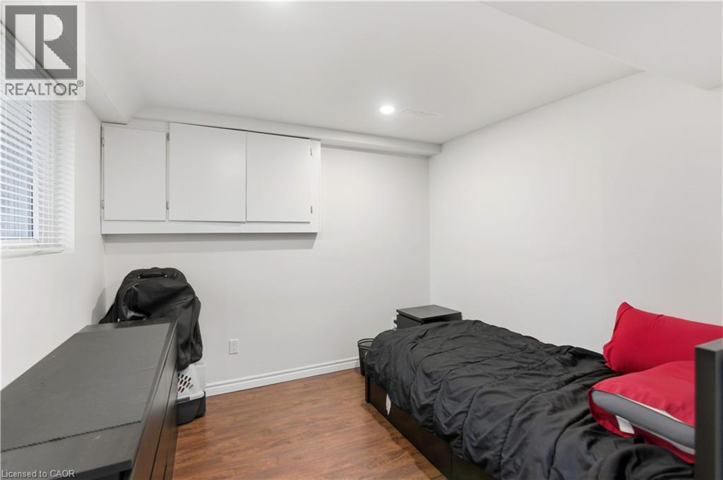 111 Britten Close Unit# Bsmt Property Photo 11