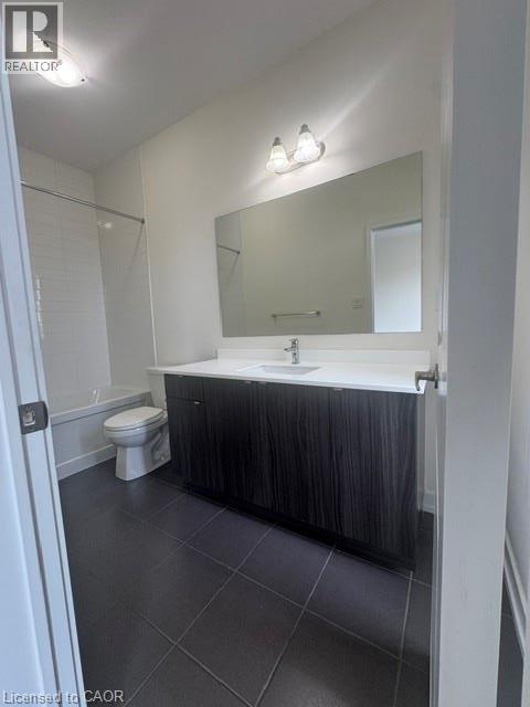 166 Squire Crescent Property Photo 16