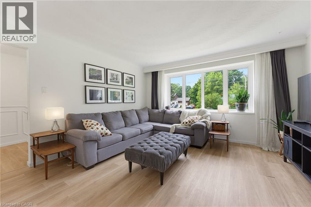 200 Lynden Road Property Photo 6