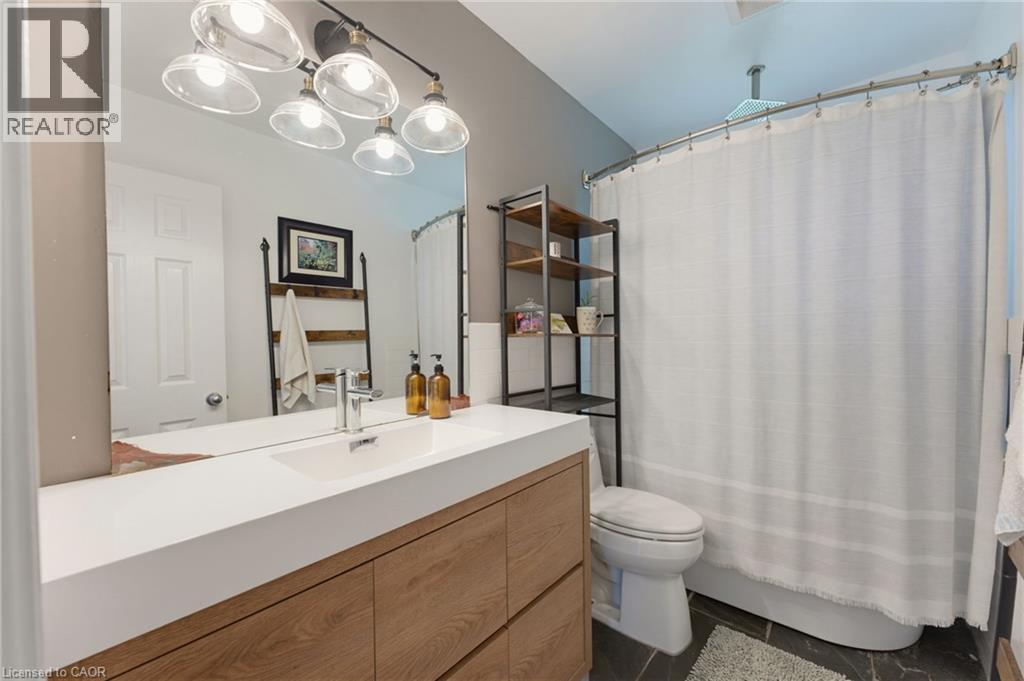 200 Lynden Road Property Photo 17