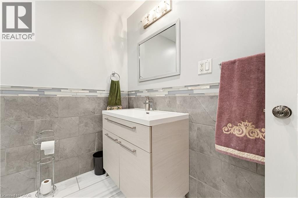805 Munich Circle Property Photo 33