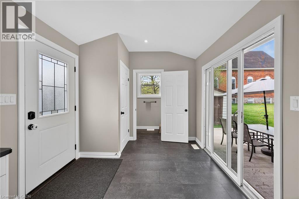 22 King Avenue Property Photo 6