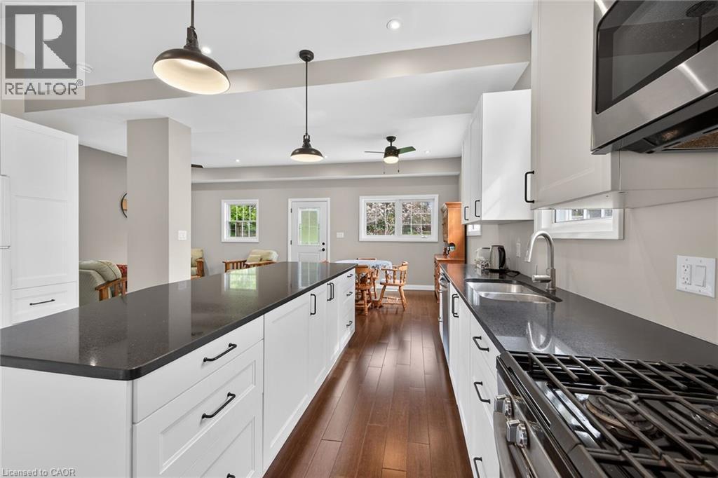 22 King Avenue Property Photo 8