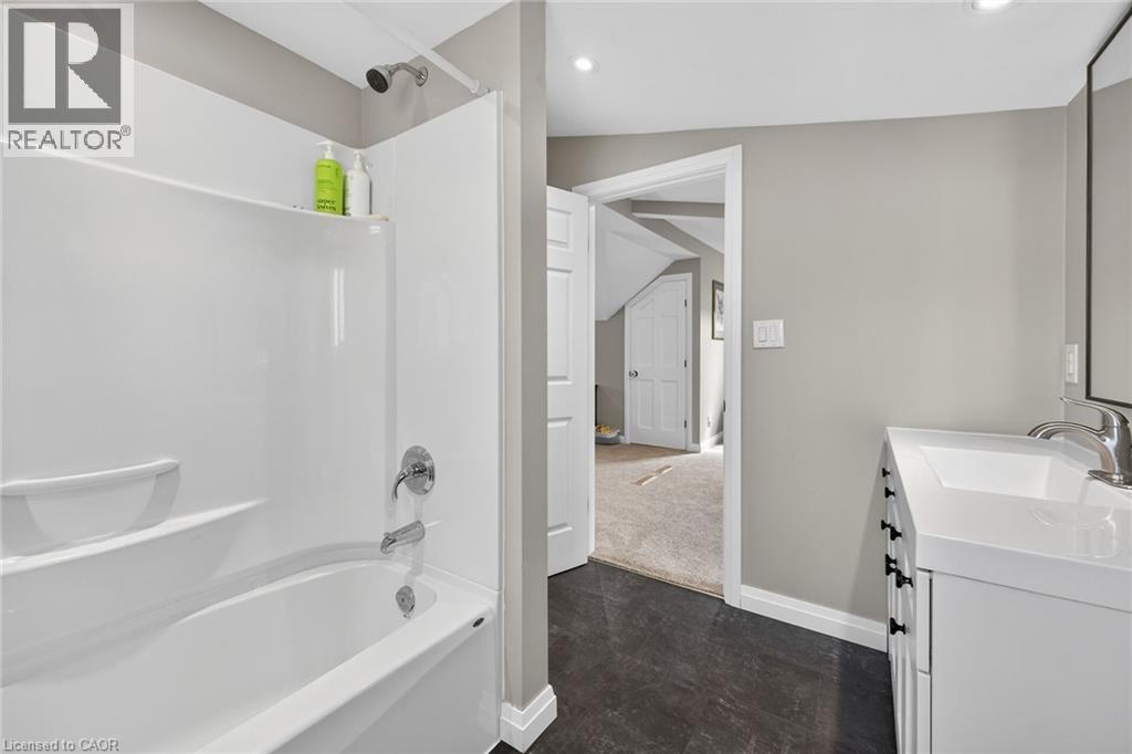 22 King Avenue Property Photo 26