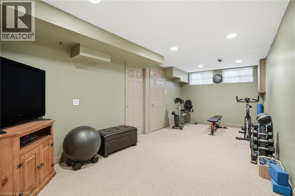 1 Meander Close Property Photo 40