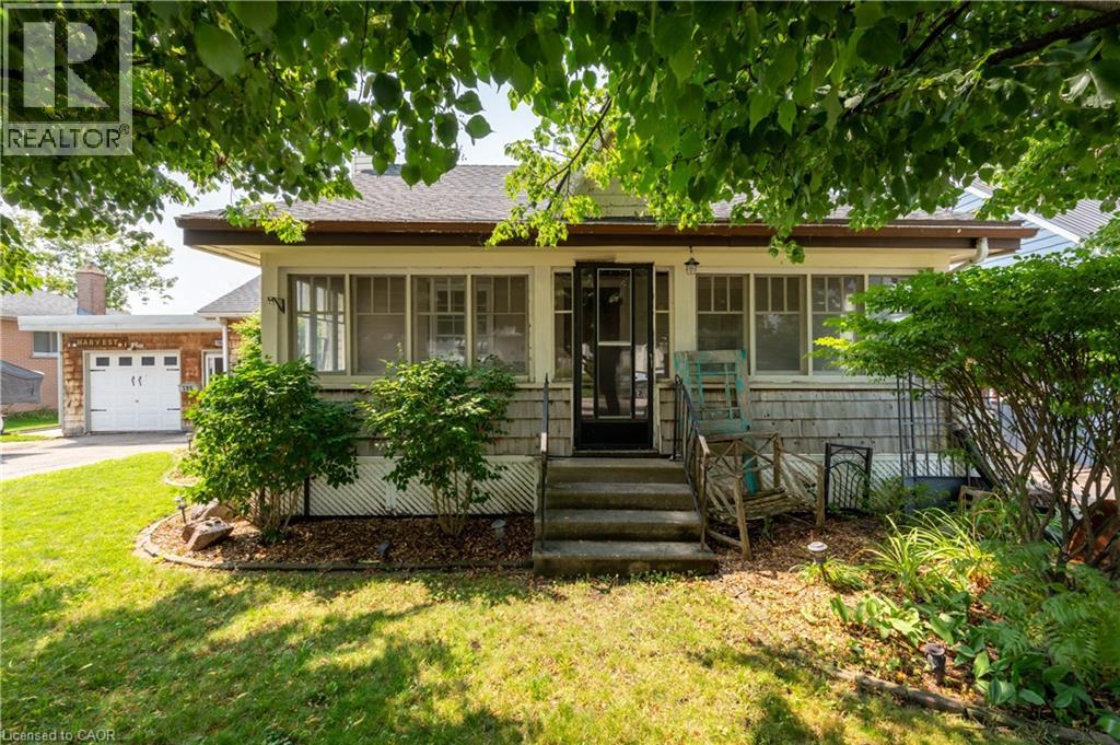 186 Norwich Avenue Property Photo 1