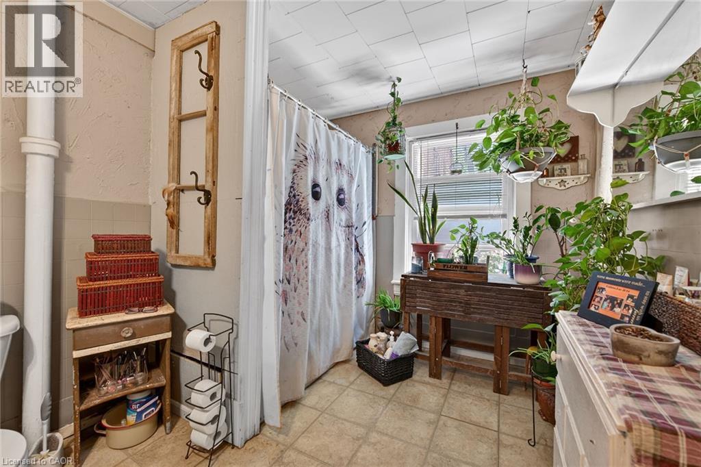 18 King Street Unit# A&b Property Photo 40