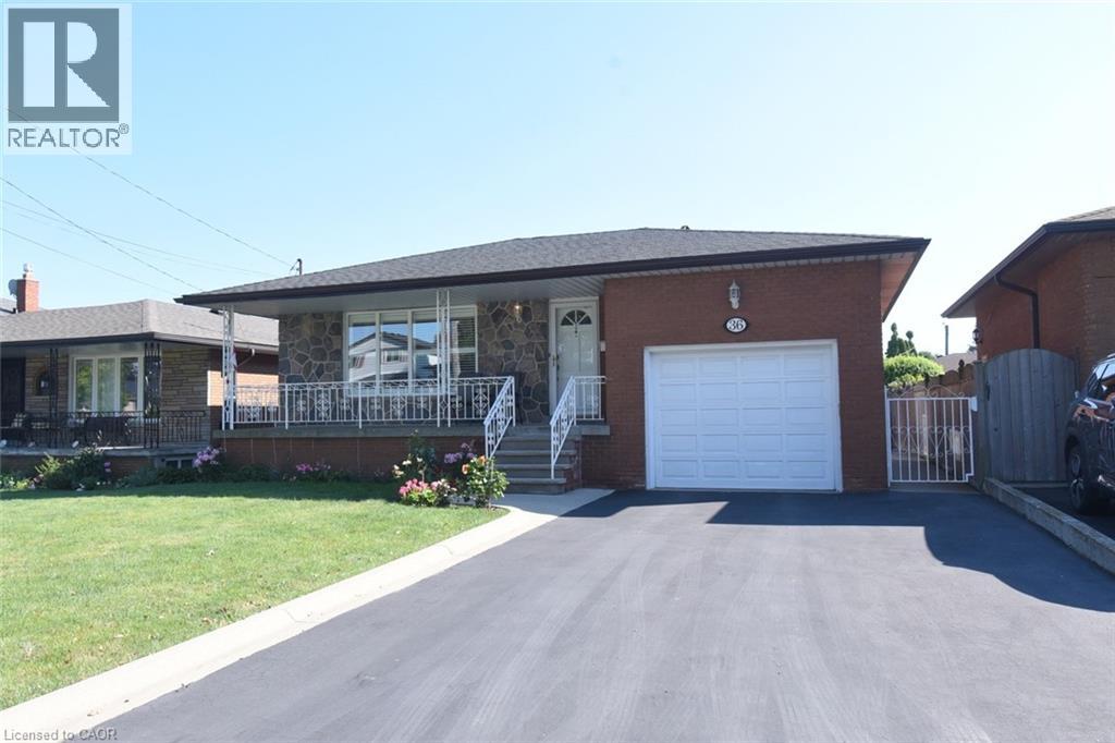 36 Abbington Drive Property Photo 1