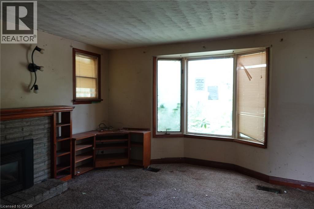 2490 St Anns Road Property Photo 6