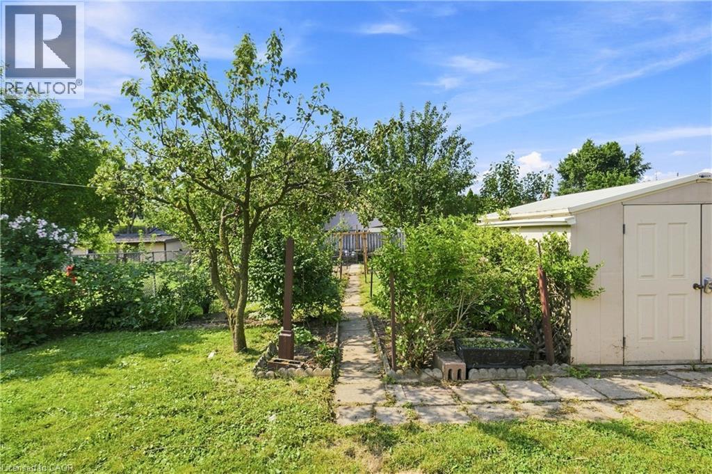 948 Stone Church Road E Property Photo 39