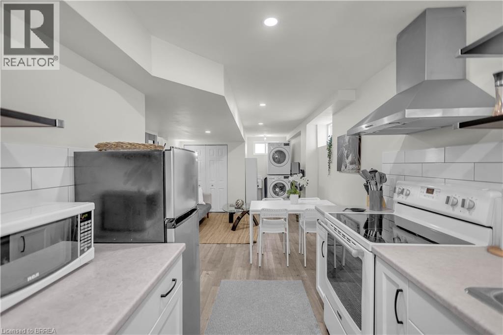 450 Highland Road E Property Photo 28
