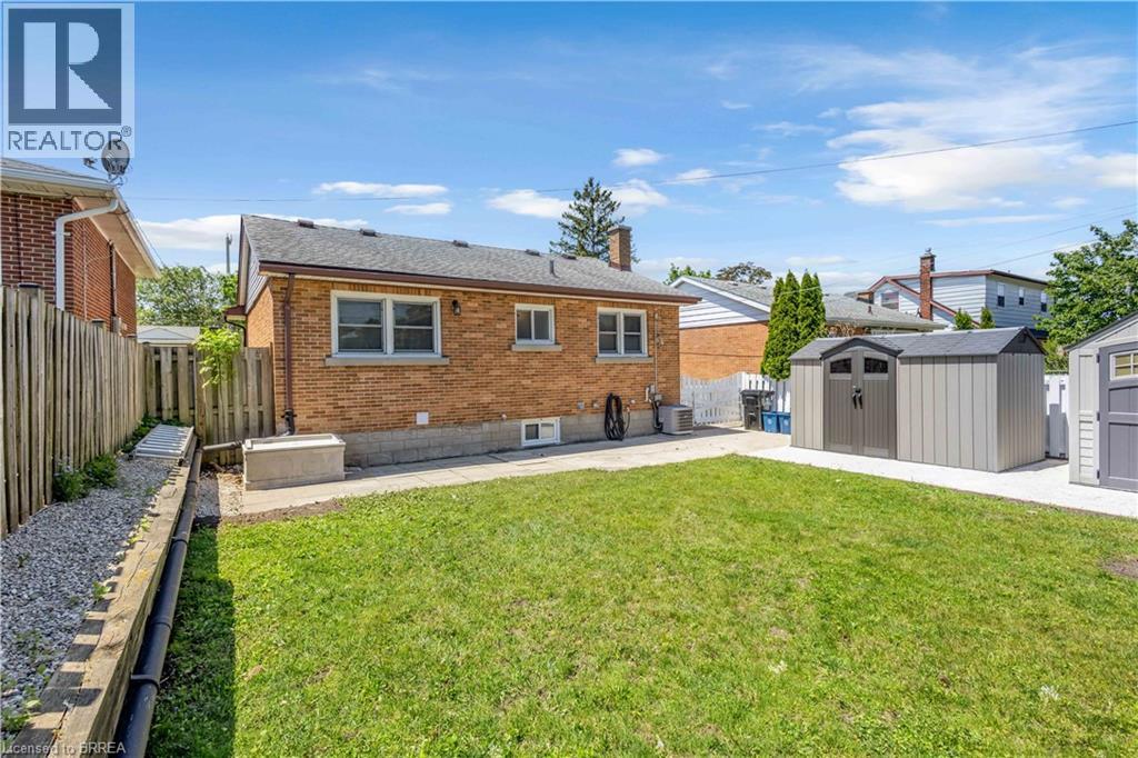 450 Highland Road E Property Photo 36