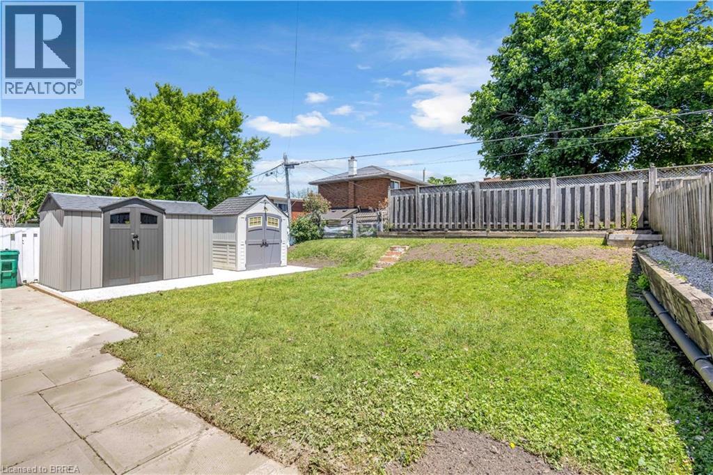 450 Highland Road E Property Photo 38