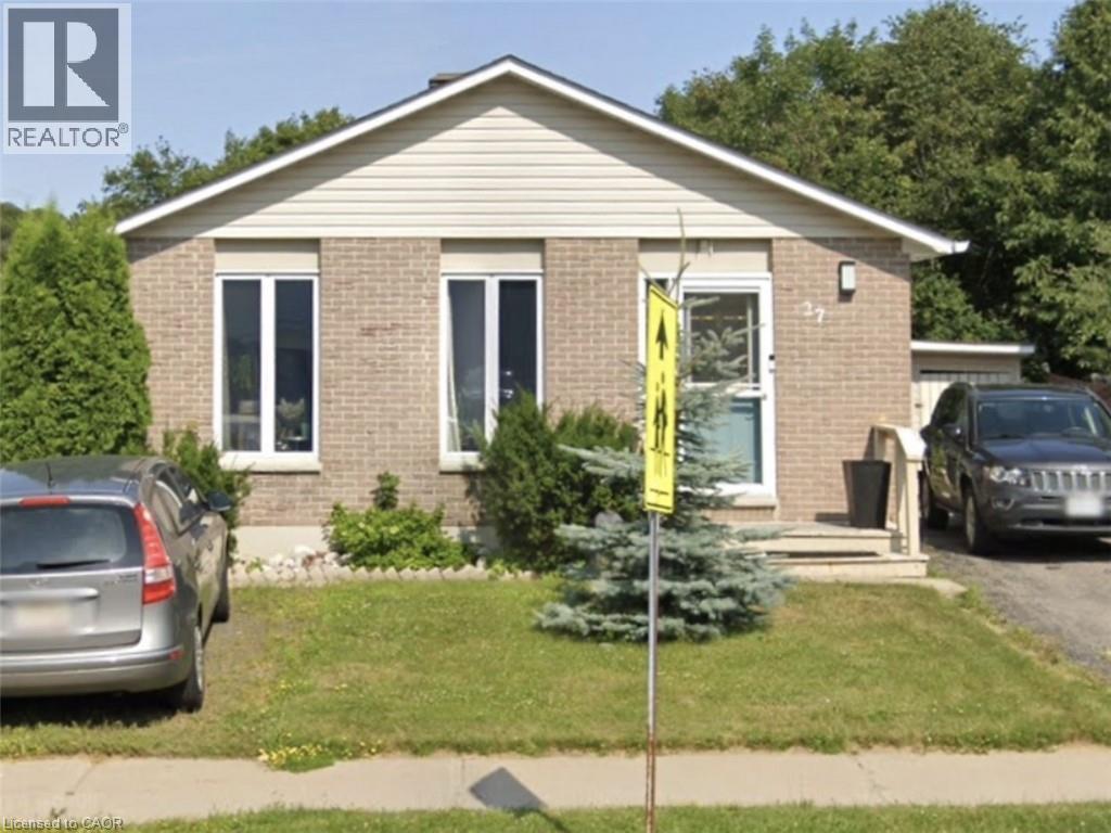 27 HERGOTT Avenue