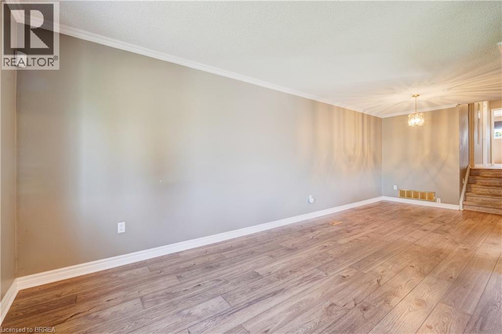 44 Marblehead Crescent Property Photo 5