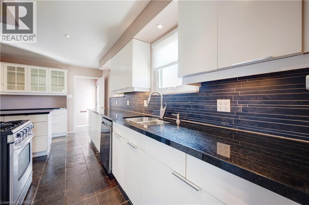 44 Marblehead Crescent Property Photo 8