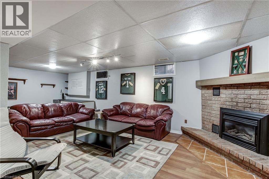 16 Harper Street Property Photo 33