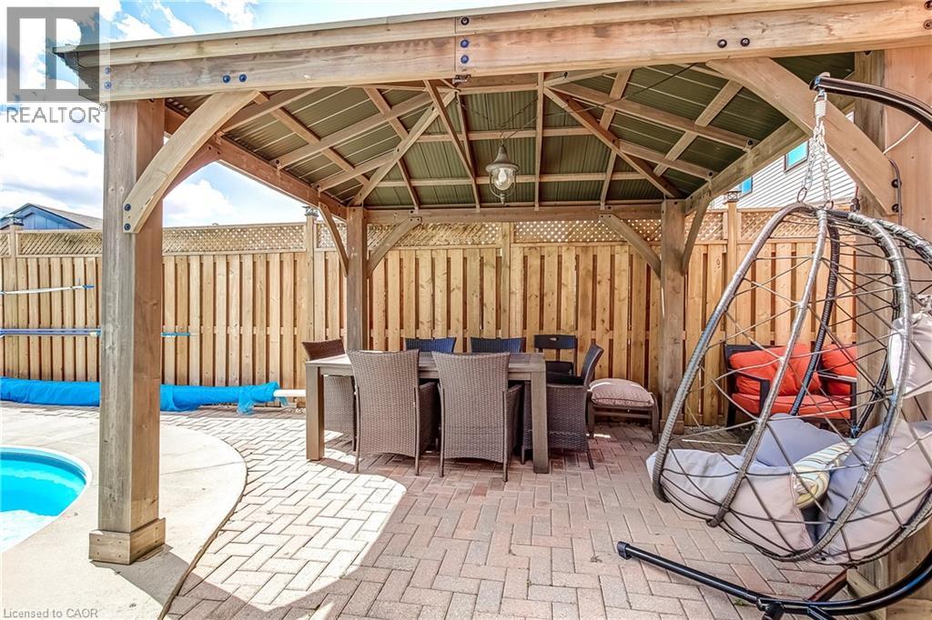 16 Harper Street Property Photo 37