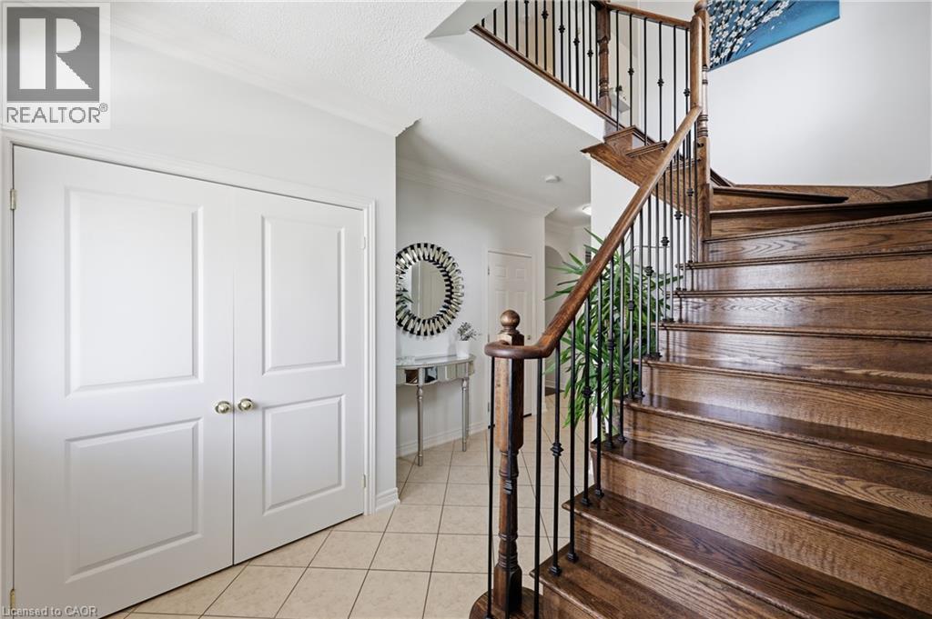738 Fourth Line Property Photo 21