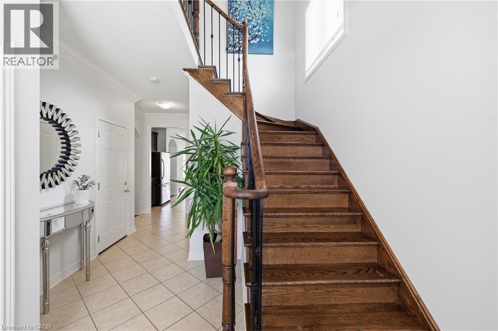 738 Fourth Line Property Photo 22