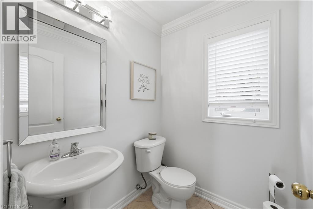 738 Fourth Line Property Photo 30