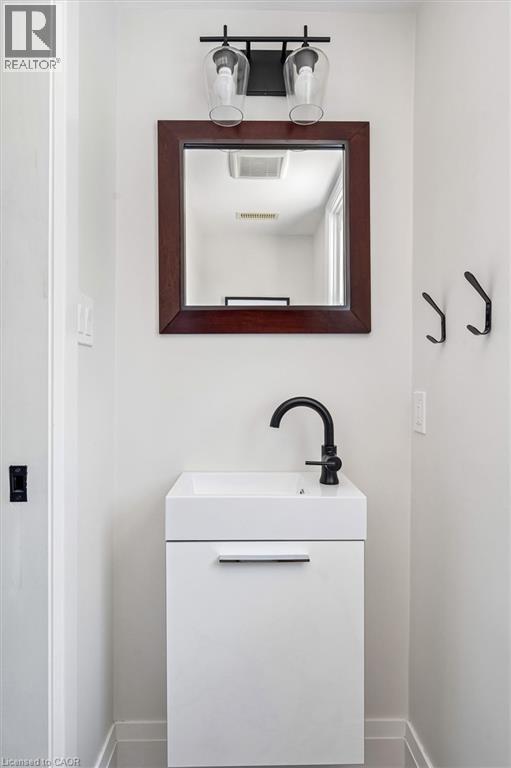 90 Dean Avenue Property Photo 15