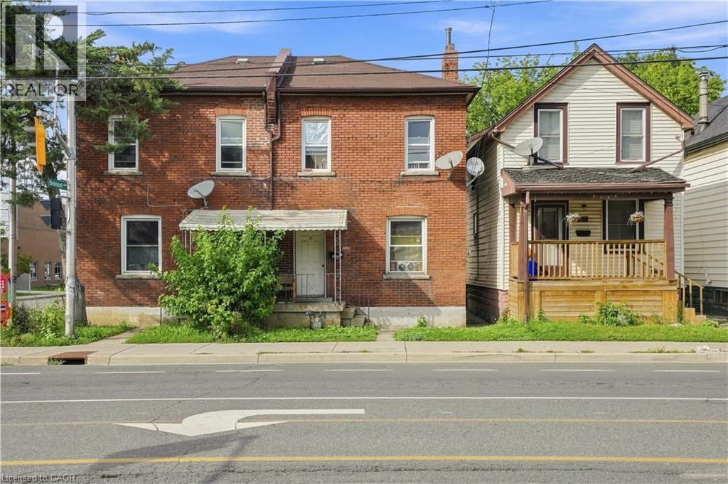 1085 Cannon Street E Property Photo 3