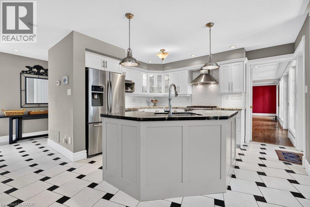 3151 Lakeshore Road Property Photo 12