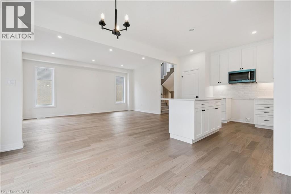 447 Benninger Street Property Photo 8