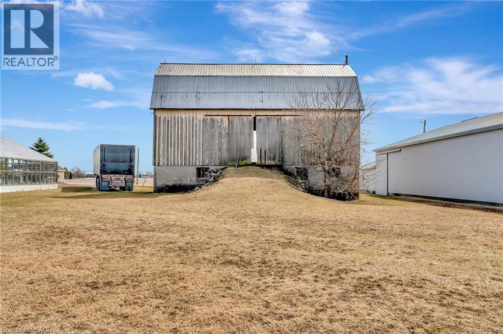 1135 Norfolk Cty Rd 19 W Property Photo 11