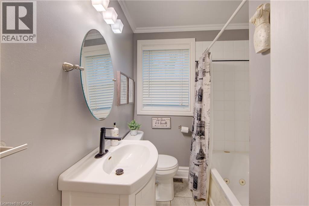 24 Forest Road Property Photo 19