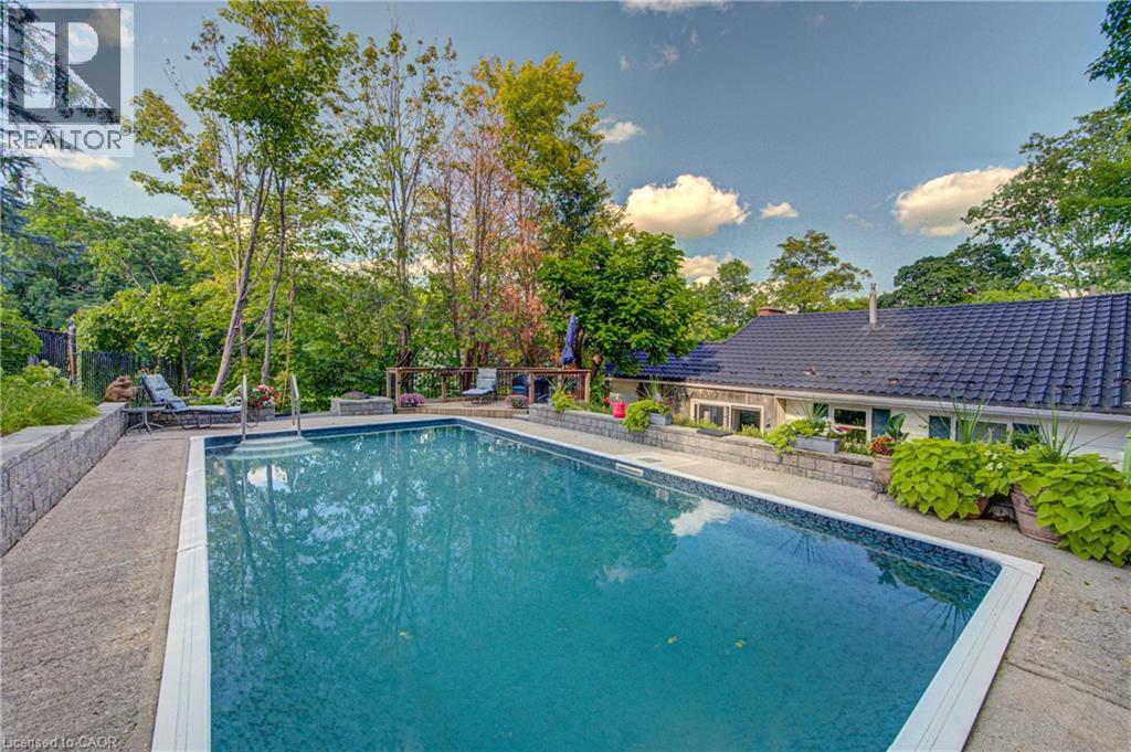 24 Forest Road Property Photo 37