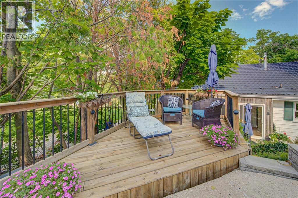 24 Forest Road Property Photo 38