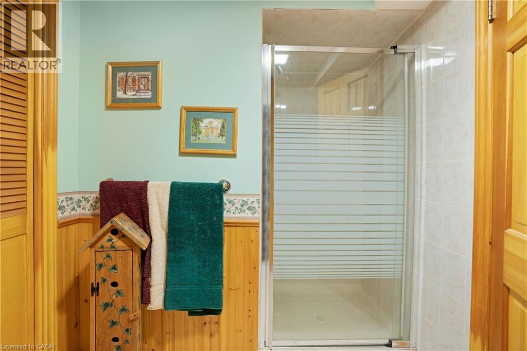 272 Sheldon Avenue N Property Photo 39