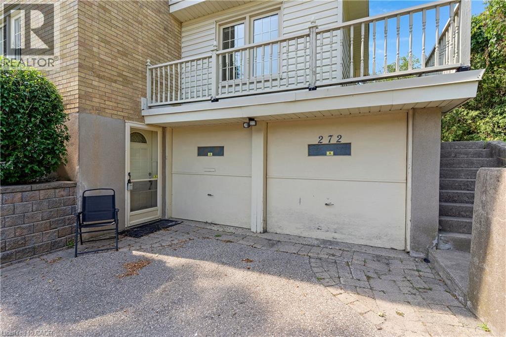 272 Sheldon Avenue N Property Photo 47
