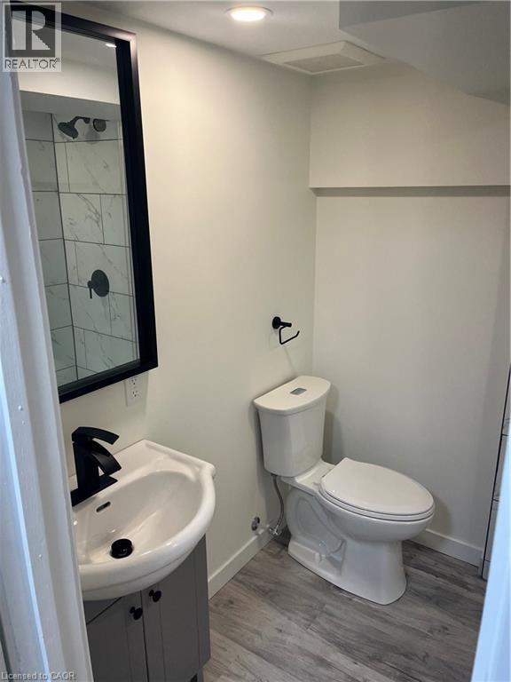 206 Lorne Avenue Unit# B Property Photo 9