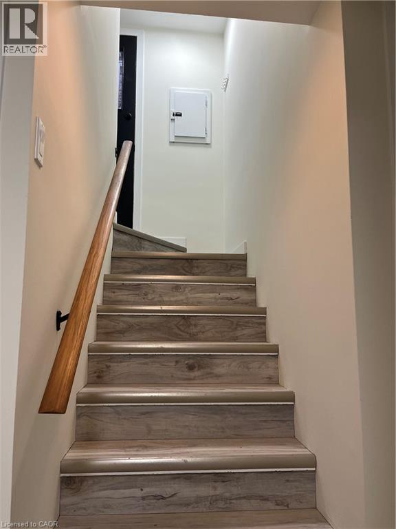 206 Lorne Avenue Unit# B Property Photo 10