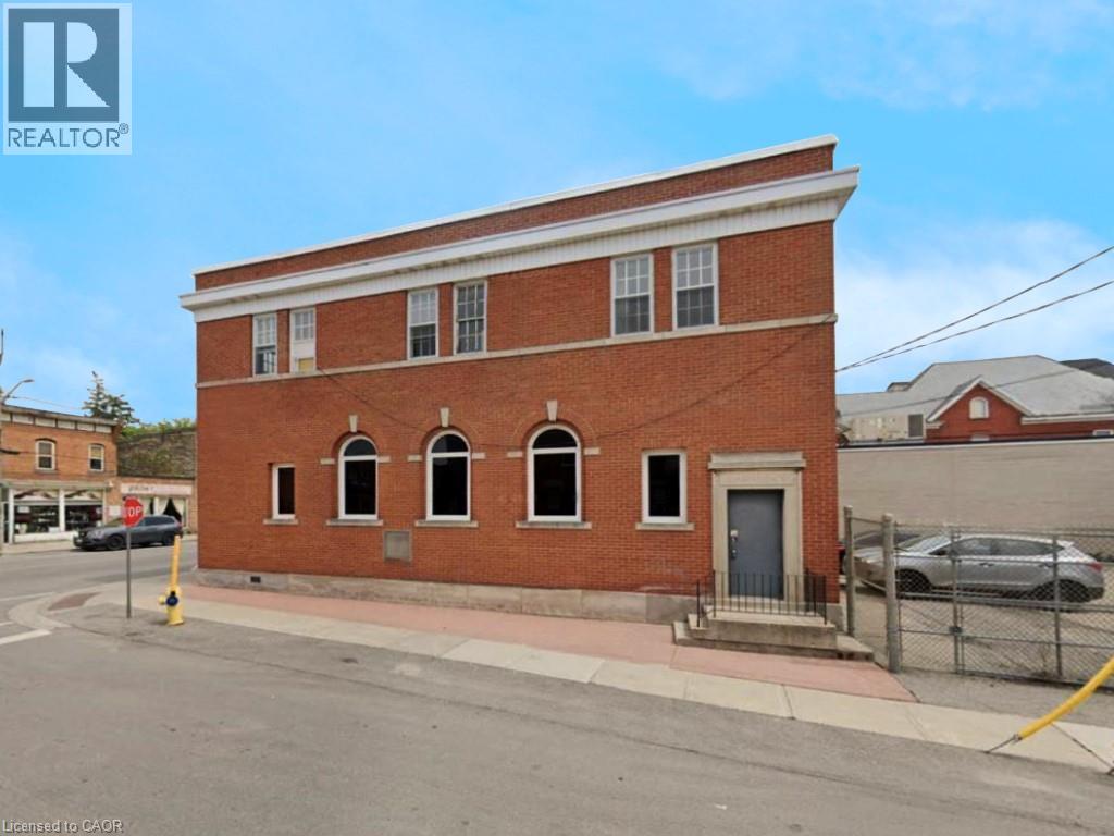 19 King Street W Property Photo 16