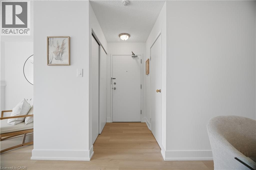 1450 Glen Abbey Gate Unit# 532 Property Photo 3