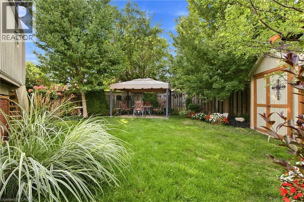 32 Brewster Way Property Photo 27