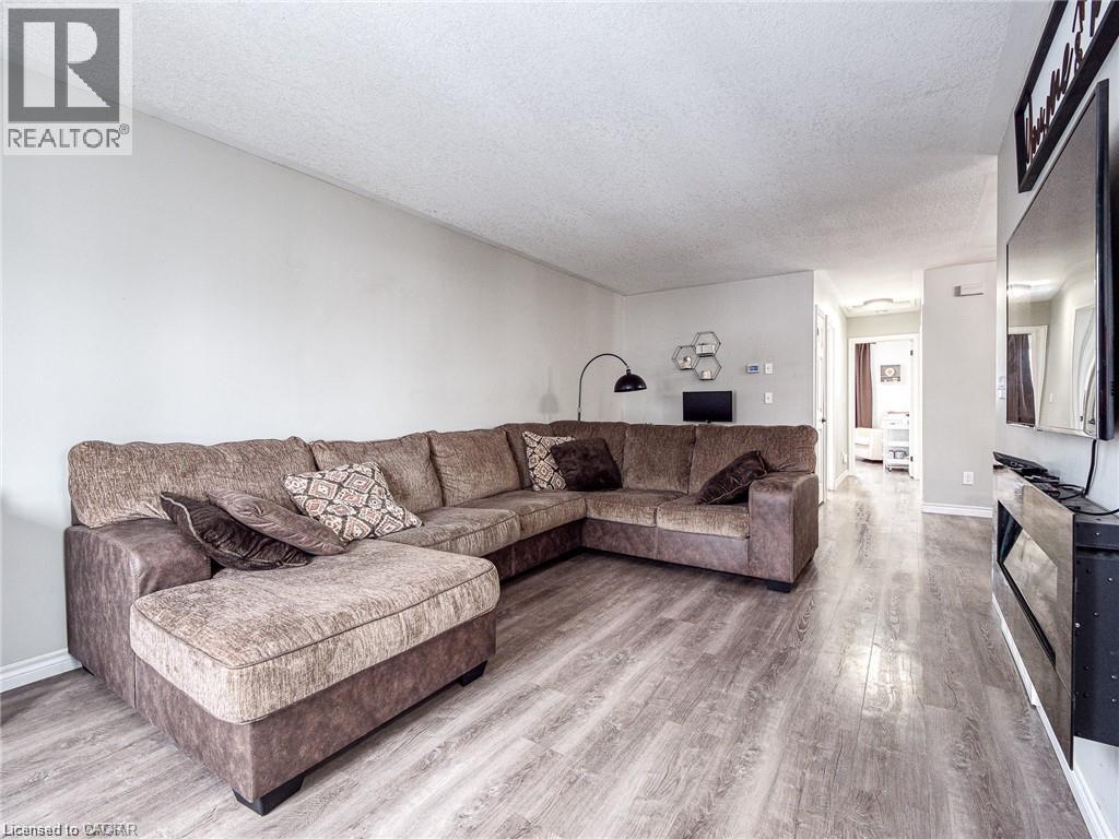 819 John Street Unit# #main Property Photo 3
