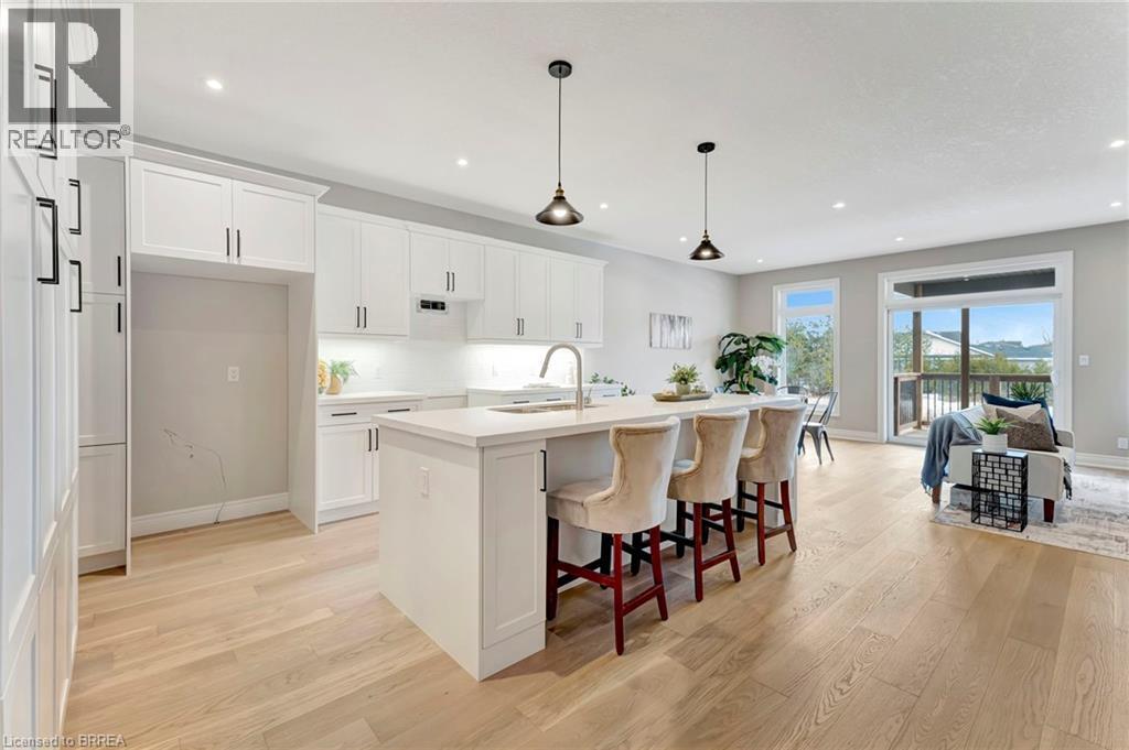 93 Craddock Boulevard Property Photo 3