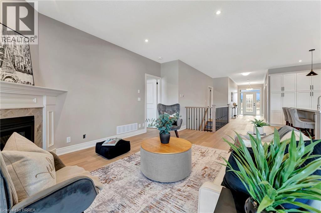 93 Craddock Boulevard Property Photo 7