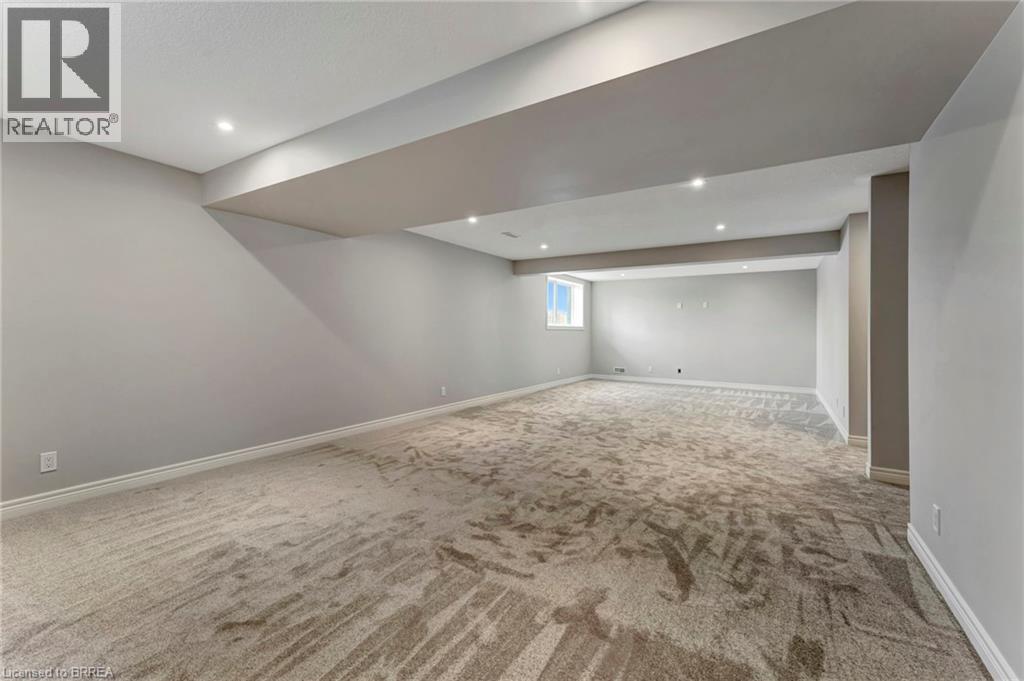 93 Craddock Boulevard Property Photo 16