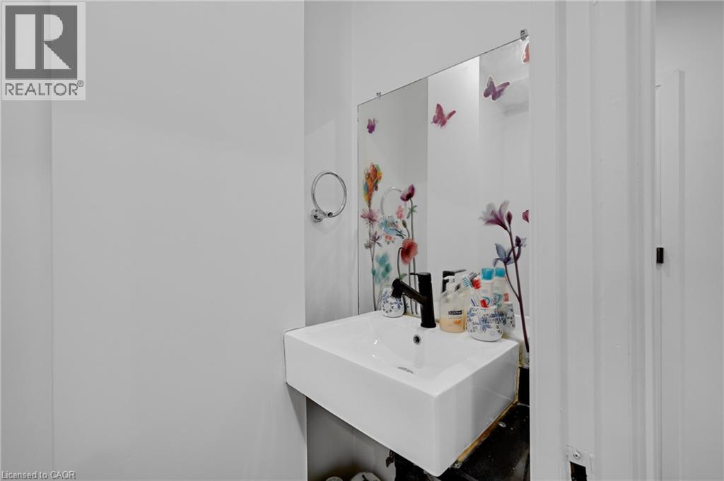 100 Gibson Avenue Property Photo 11