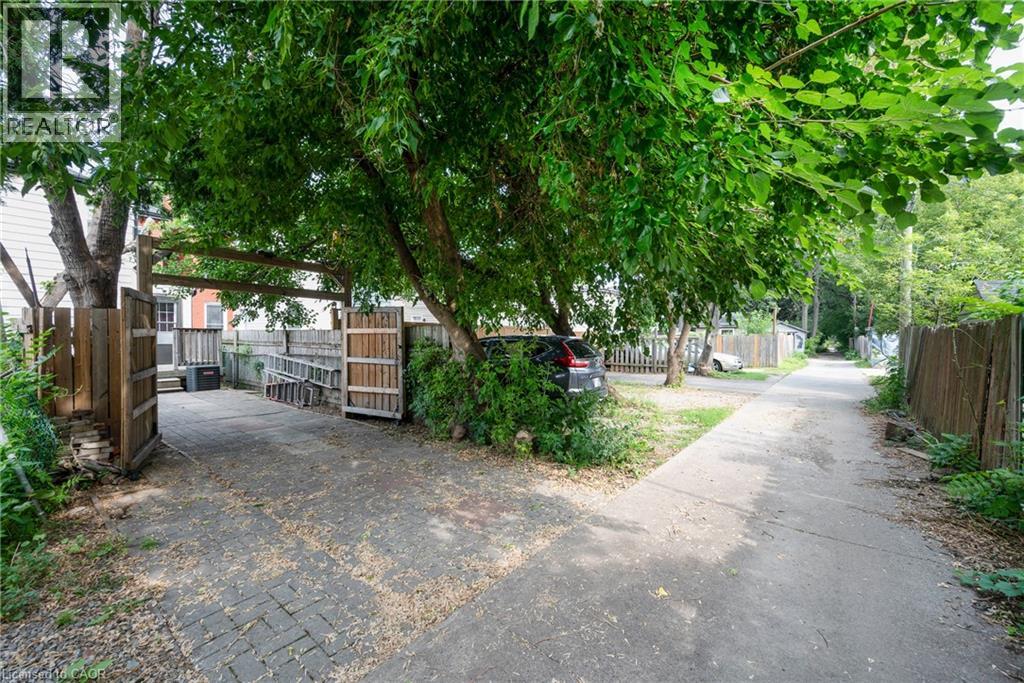 100 Gibson Avenue Property Photo 34