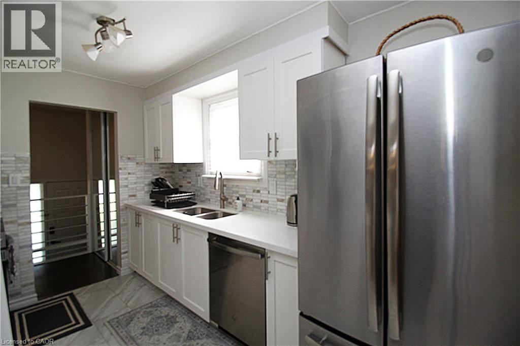 35 Garden Crescent Property Photo 10