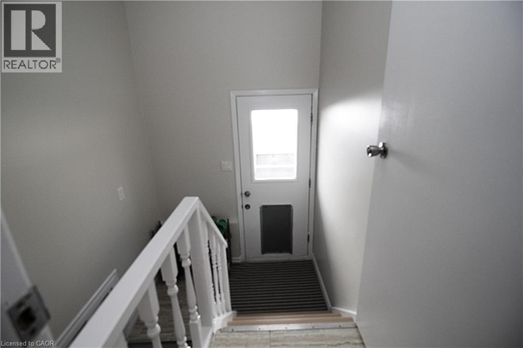 35 Garden Crescent Property Photo 17