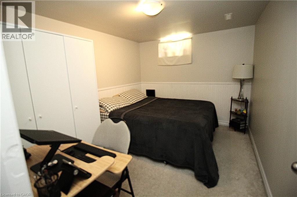 35 Garden Crescent Property Photo 25
